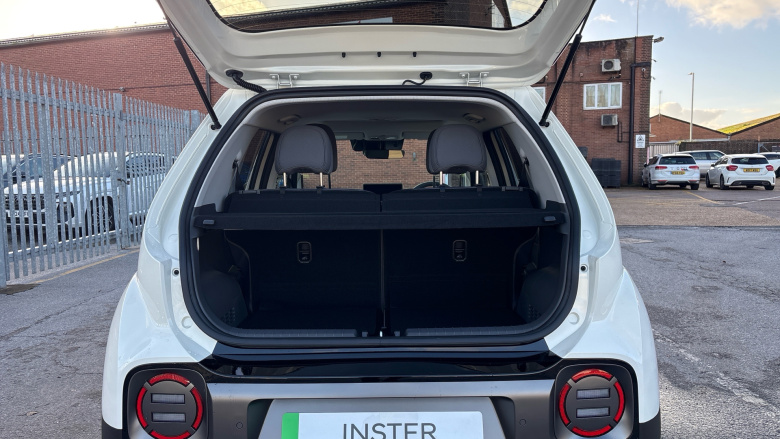 Hyundai INSTER 85kW Cross 49kWh 5dr Auto Electric Hatchback